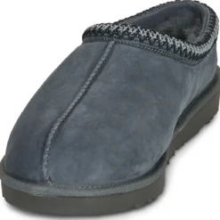 UGG TASMAN II