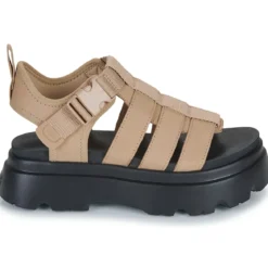 UGG W CORA