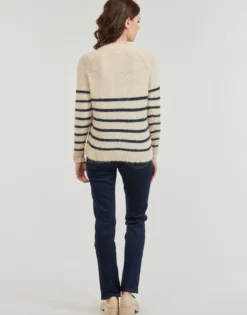 Veste / Cardigans Betty London