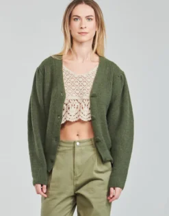 Veste / Cardigans Betty London