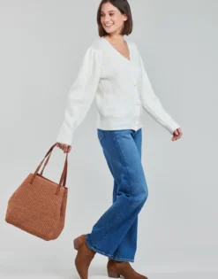 Veste / Cardigans Betty London