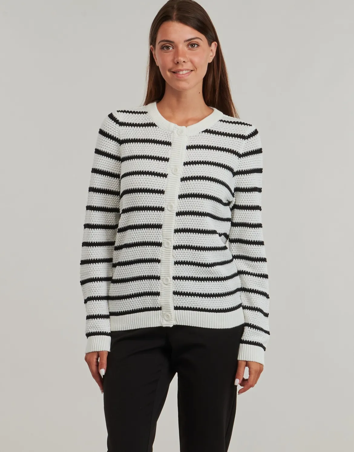 Veste / Cardigans Vila