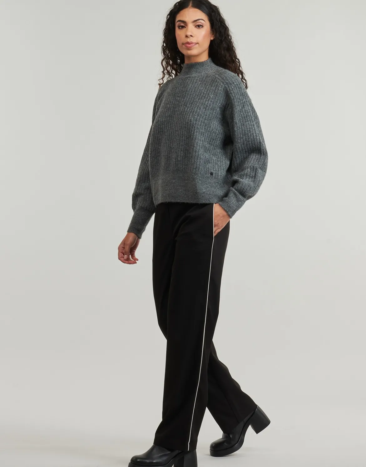 Vide ben bukser Vero Moda